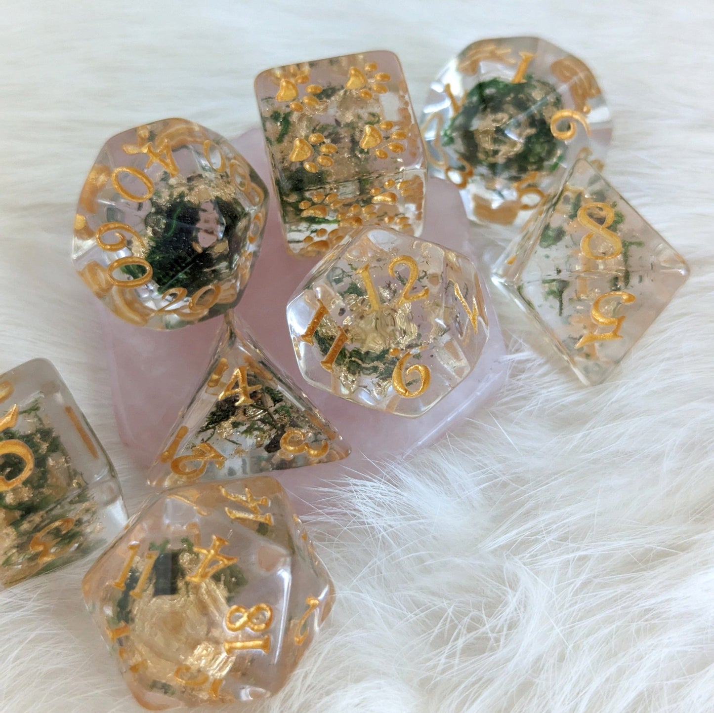 Moss and Gold Dice Set – 8-Piece Botanical DnD Dice with Real Plants | Fennek & Finch Dice sets Fennek and Finch