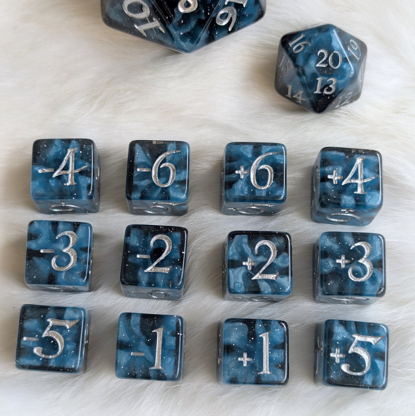 Mystic Mind - Black Blue 6 D6 Negative Counters Dice Fennek and Finch
