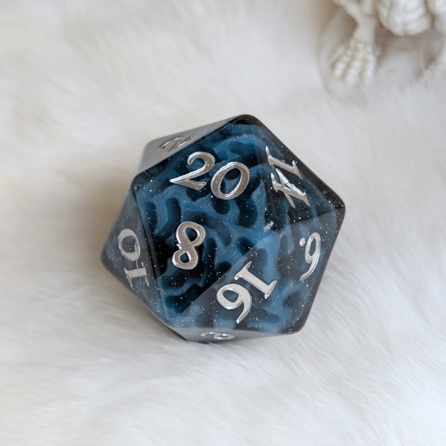 Mystic Mind - Black Blue Large D20 Dice Fennek and Finch