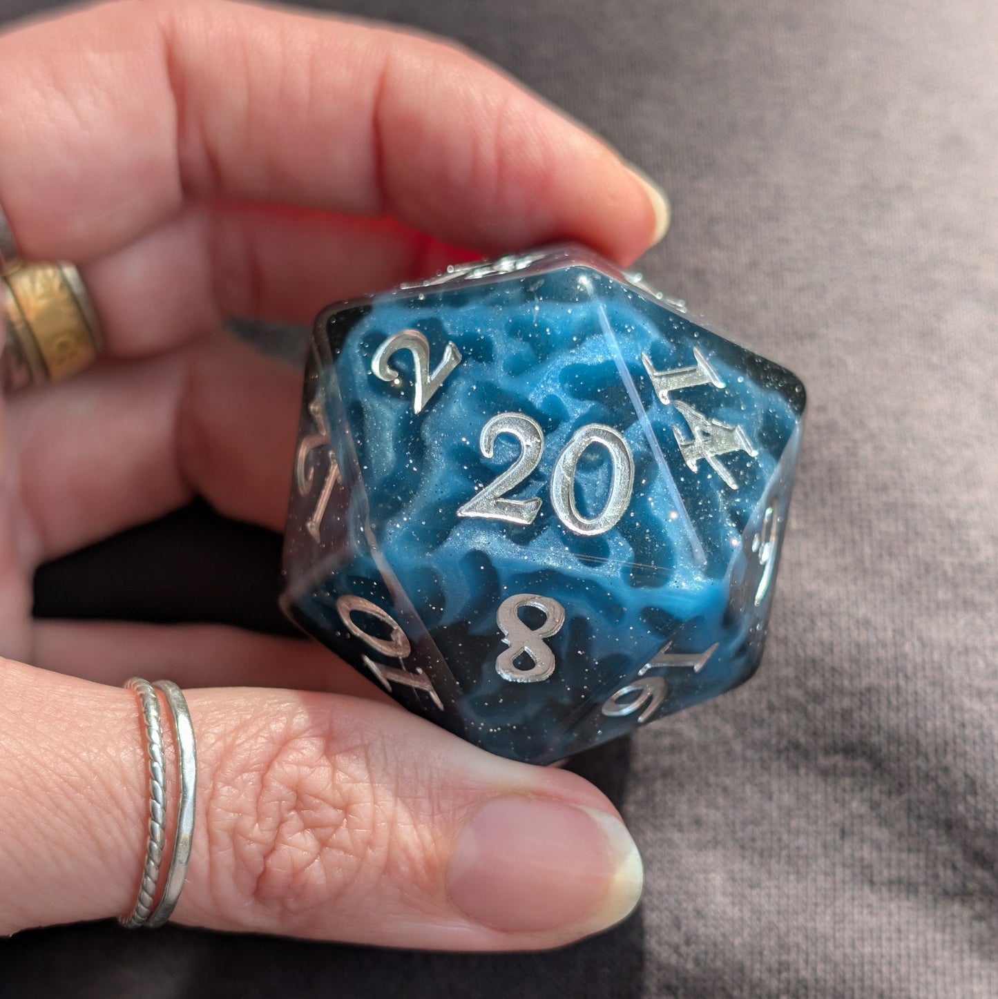 Mystic Mind - Black Blue Large D20 Dice Fennek and Finch
