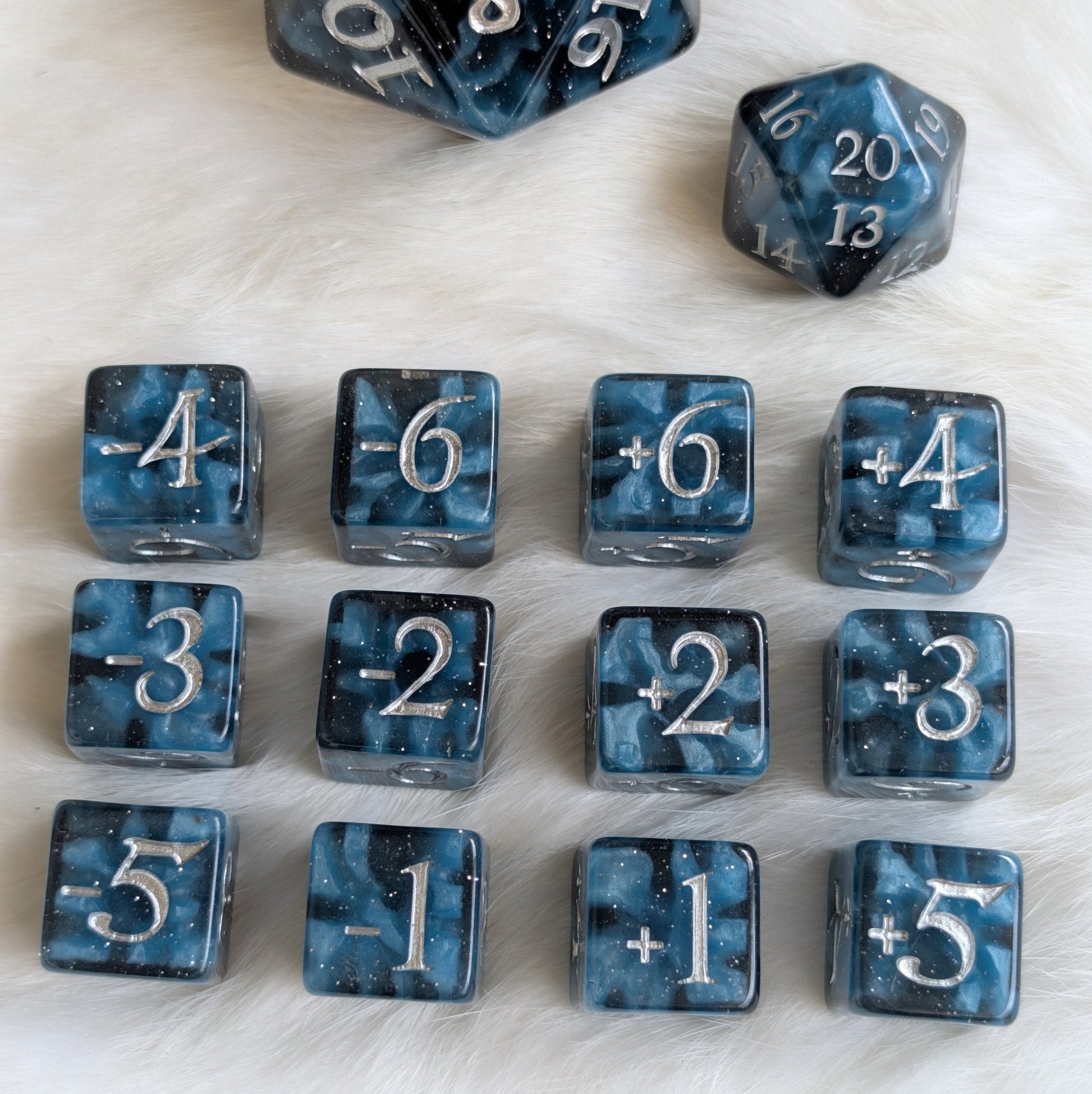 Mystic Mind - Black Blue Resin Dice Set (11-Piece) Dice Set Fennek and Finch