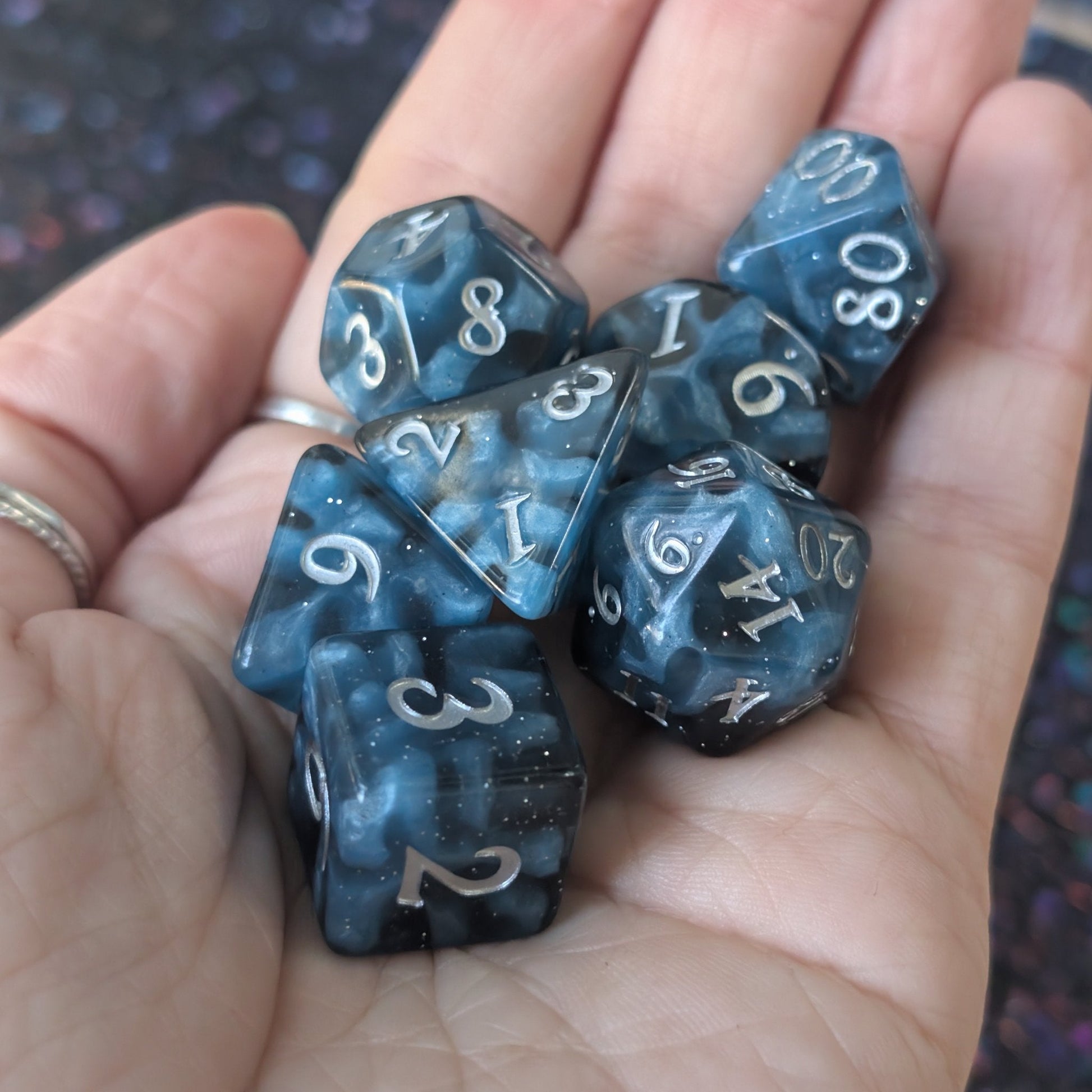 Mystic Mind - Black Blue Resin Dice Set (7-Piece) Dice Set Fennek and Finch