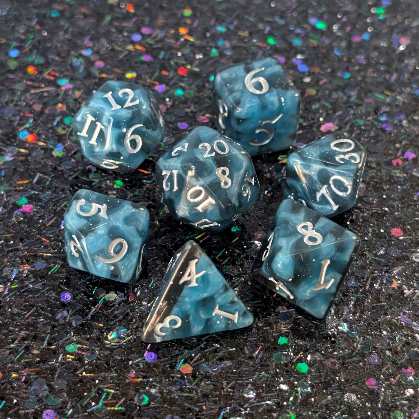 Mystic Mind - Black Blue Resin Dice Set (7-Piece) Dice Set Fennek and Finch