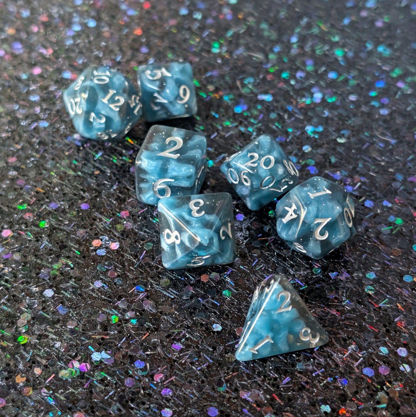 Mystic Mind - Black Blue Resin Dice Set (7-Piece) Dice Set Fennek and Finch