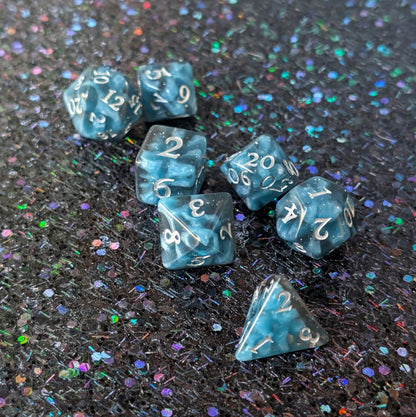 Mystic Mind - Black Blue Resin Dice Set (7-Piece) Dice Set Fennek and Finch