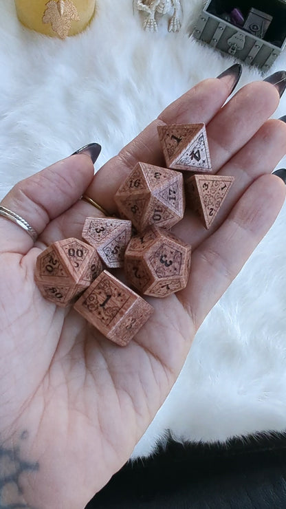 Dreamy Rosewood Engraved Dice Set