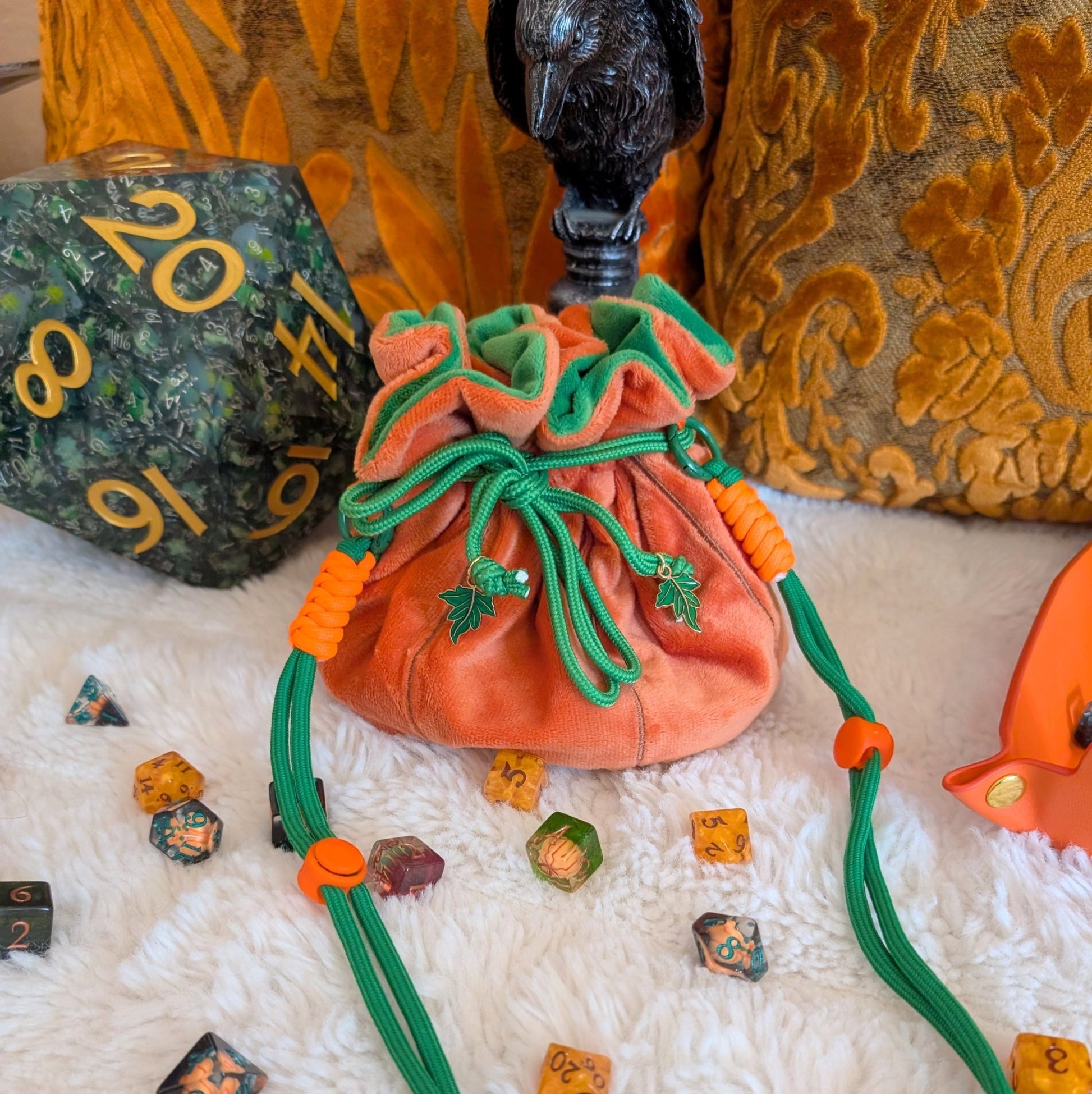 Pumpkin Plush Dice Bag – Cozy Orange & Green Drawstring Pouch for DnD, Halloween & Tabletop Gaming Fennek and Finch