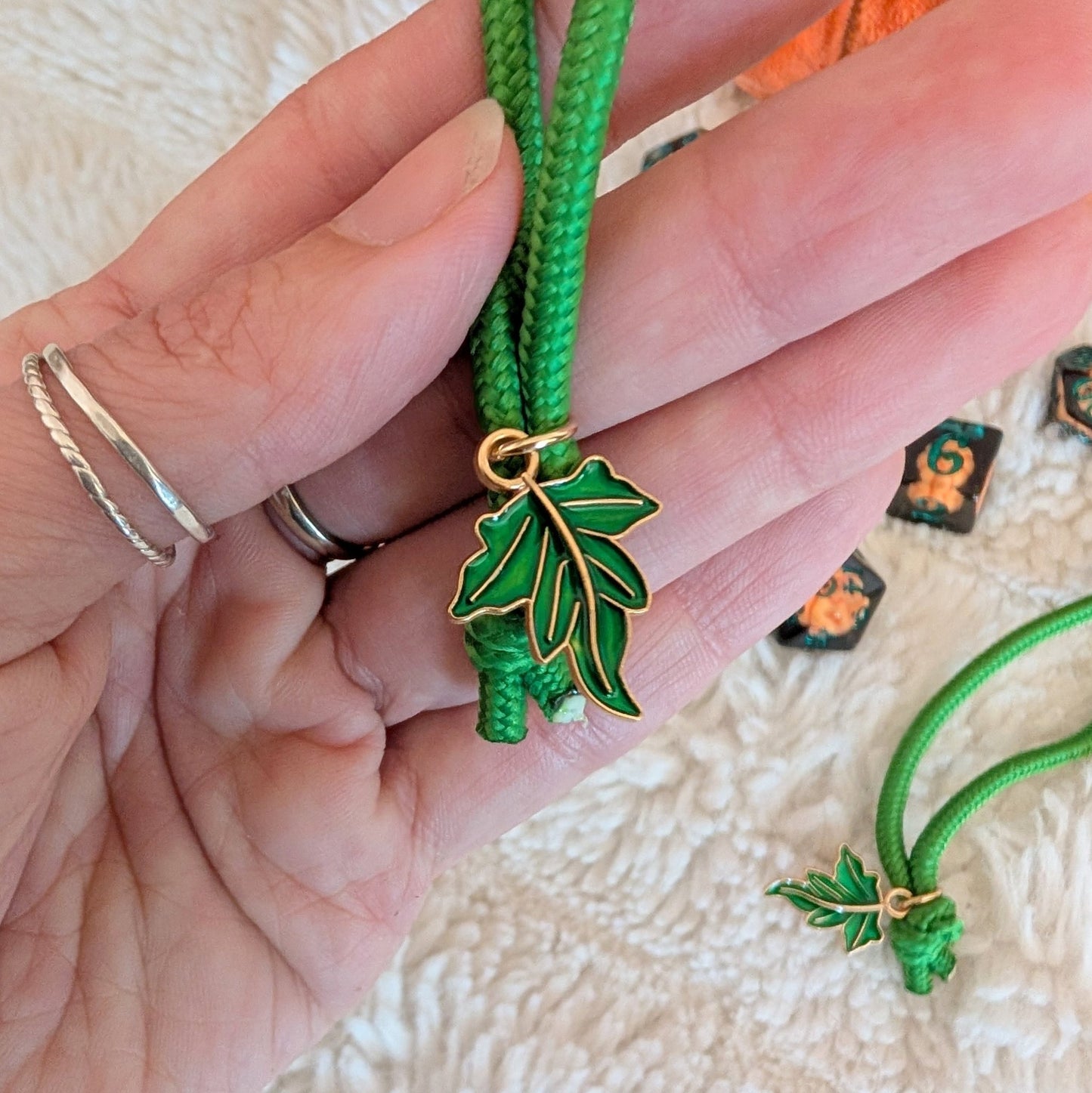 Pumpkin Plush Dice Bag – Cozy Orange & Green Drawstring Pouch for DnD, Halloween & Tabletop Gaming Fennek and Finch