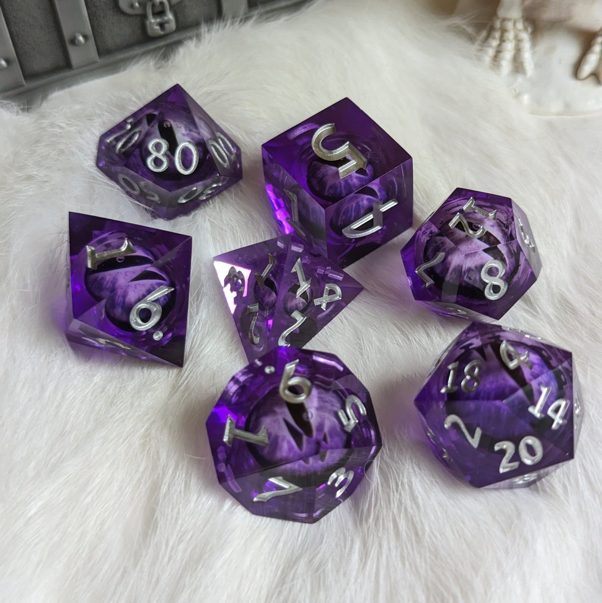 Purple Moving Eye Liquid Core Dice Set – 7 - Piece Sharp Edge Floating Eye DnD - Fennek and Finch