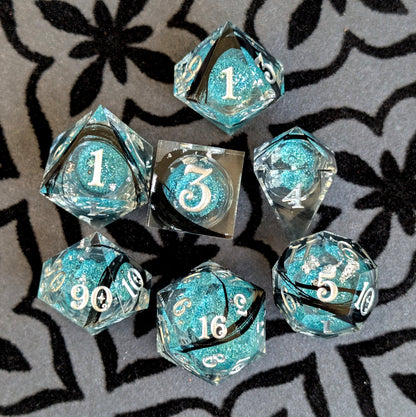 Feather Liquid Core Dice Set – 7pc Sharp Edge with Crystal D4