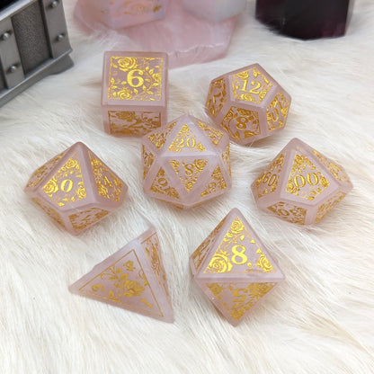 Quartz of Roses Dice Set – 7-Piece Rose Quartz Gold Rose Engraved Gemstone DnD Dice Sets & Games Fennek and Finch
