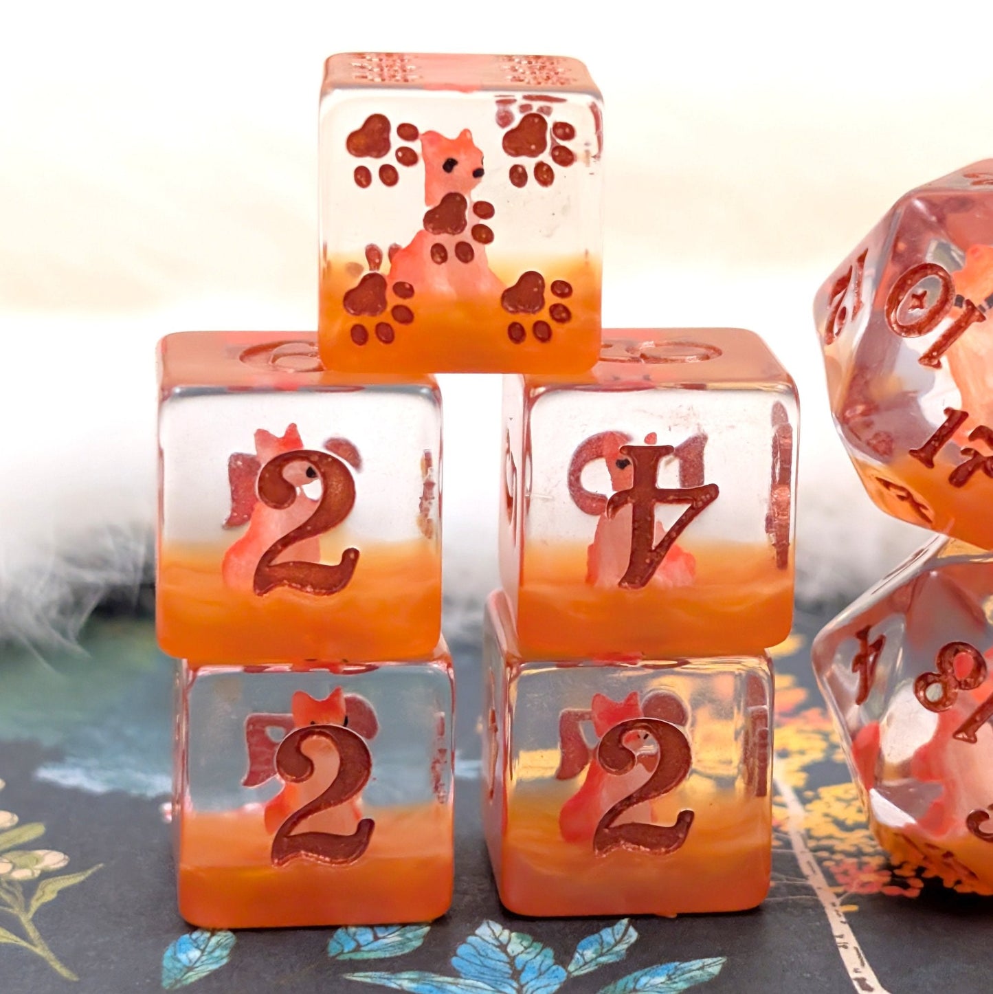 Red Fox DnD Dice Set – 12pc Animal Dice with Seated Foxes - Fennek and Finch