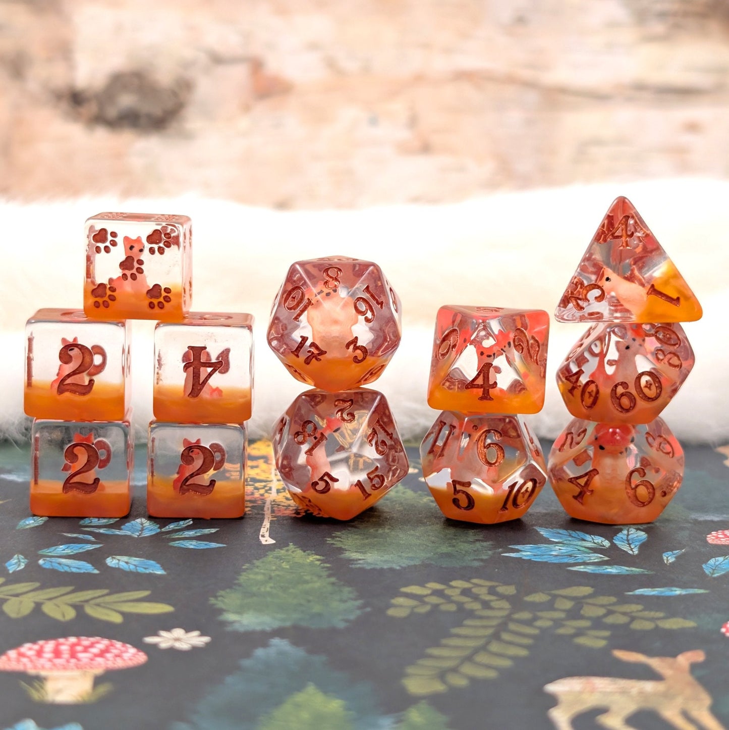 Red Fox DnD Dice Set – 12pc Animal Dice with Seated Foxes - Fennek and Finch