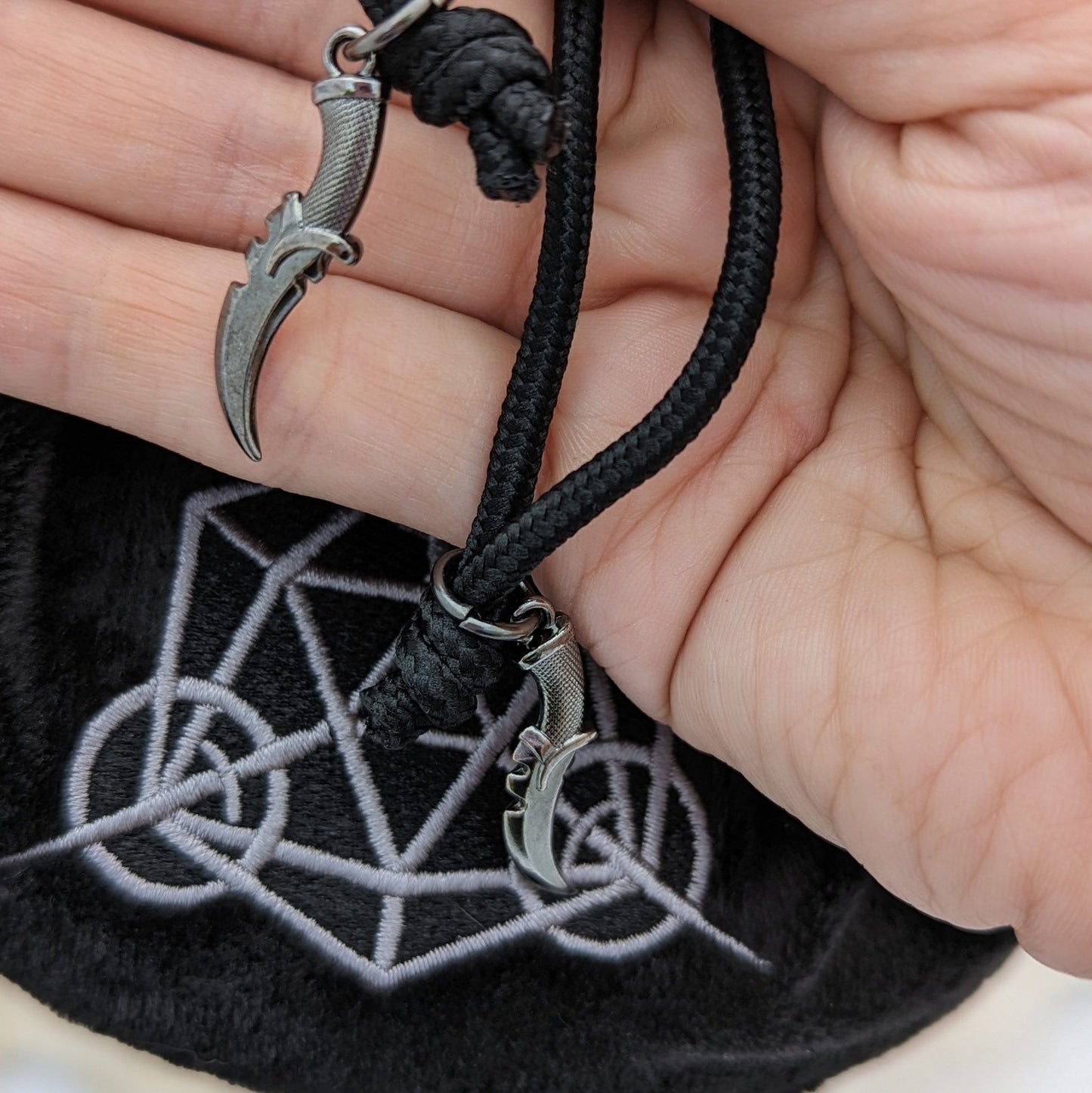 Rogue Dice Bag – Multi - Pocket Black Grey Velvet Pouch with Daggers | Fennek & Finch - Fennek and Finch