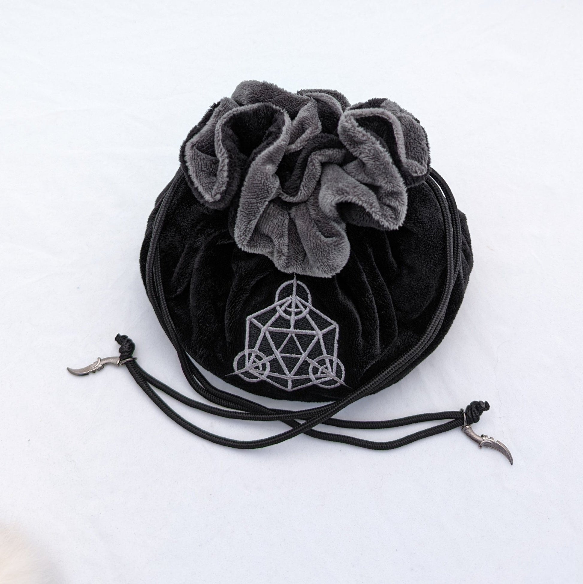 Rogue Dice Bag – Multi - Pocket Black Grey Velvet Pouch with Daggers | Fennek & Finch - Fennek and Finch