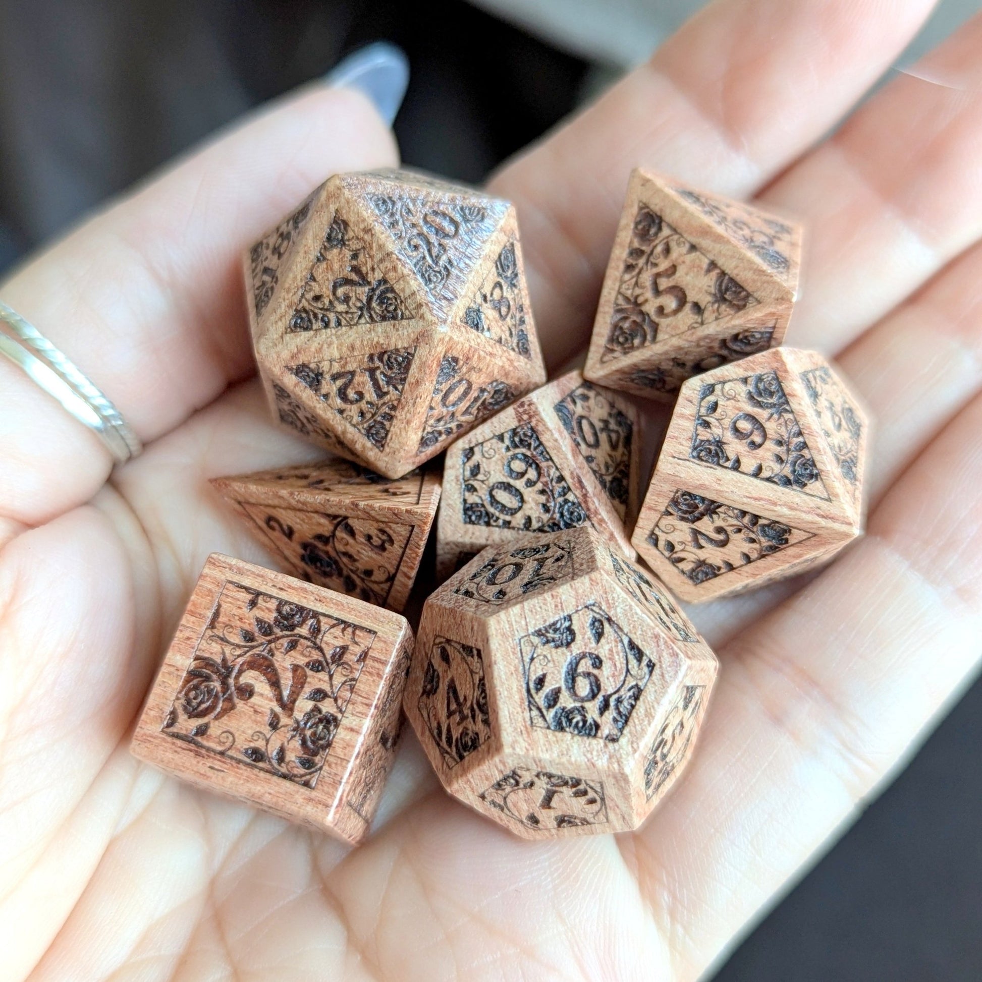 Rosewood Rose Vine Dice Set – 7 - Piece Wooden Floral Engraved DnD Dice - Fennek and Finch