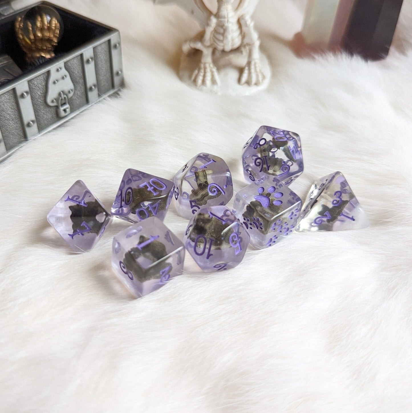 Sleepy Cat Dice Set – 8 - Piece Animal DnD Dice with Paw D6 | Fennek & Finch - Fennek and Finch