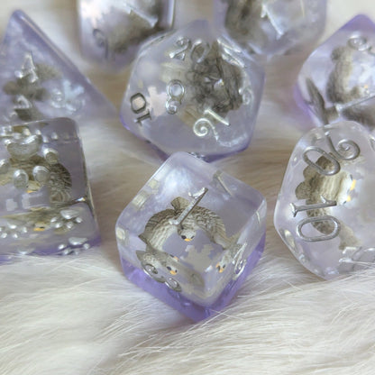 Snowy Owl Dice Set – 8 - Piece Animal DnD Dice with Paw D6 | Fennek & Finch - Fennek and Finch