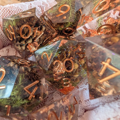 Sparkling Casuarina Seeds of Change Dice Set – Botanical Resin with Copper | Fennek & Finch - Fennek and Finch