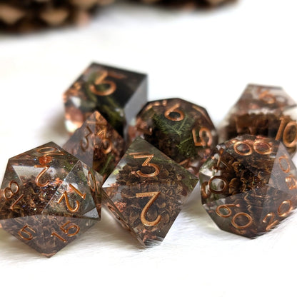 Sparkling Casuarina Seeds of Change Dice Set – Botanical Resin with Copper | Fennek & Finch - Fennek and Finch