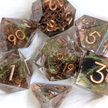 Sparkling Casuarina Seeds of Change Dice Set – Botanical Resin with Copper | Fennek & Finch - Fennek and Finch