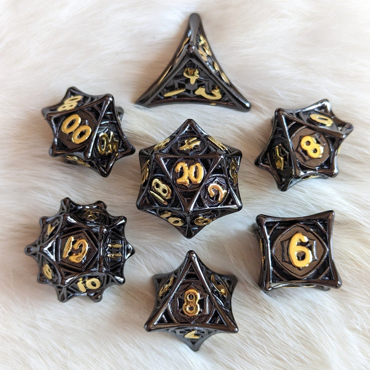 Spider Web Hollow Metal Dice Set – Geometric Design in Copper, Bronze, Silver & Black Dice sets Fennek and Finch Black