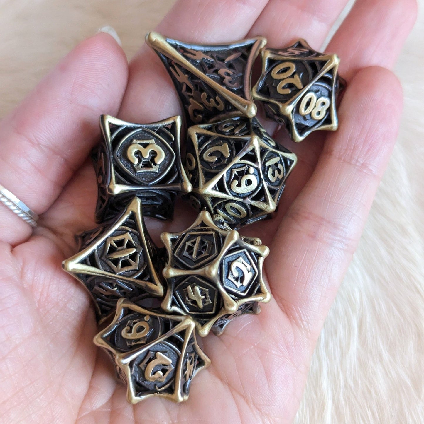 Spider Web Hollow Metal Dice Set – Geometric Design in Copper, Bronze, Silver & Black Dice sets Fennek and Finch