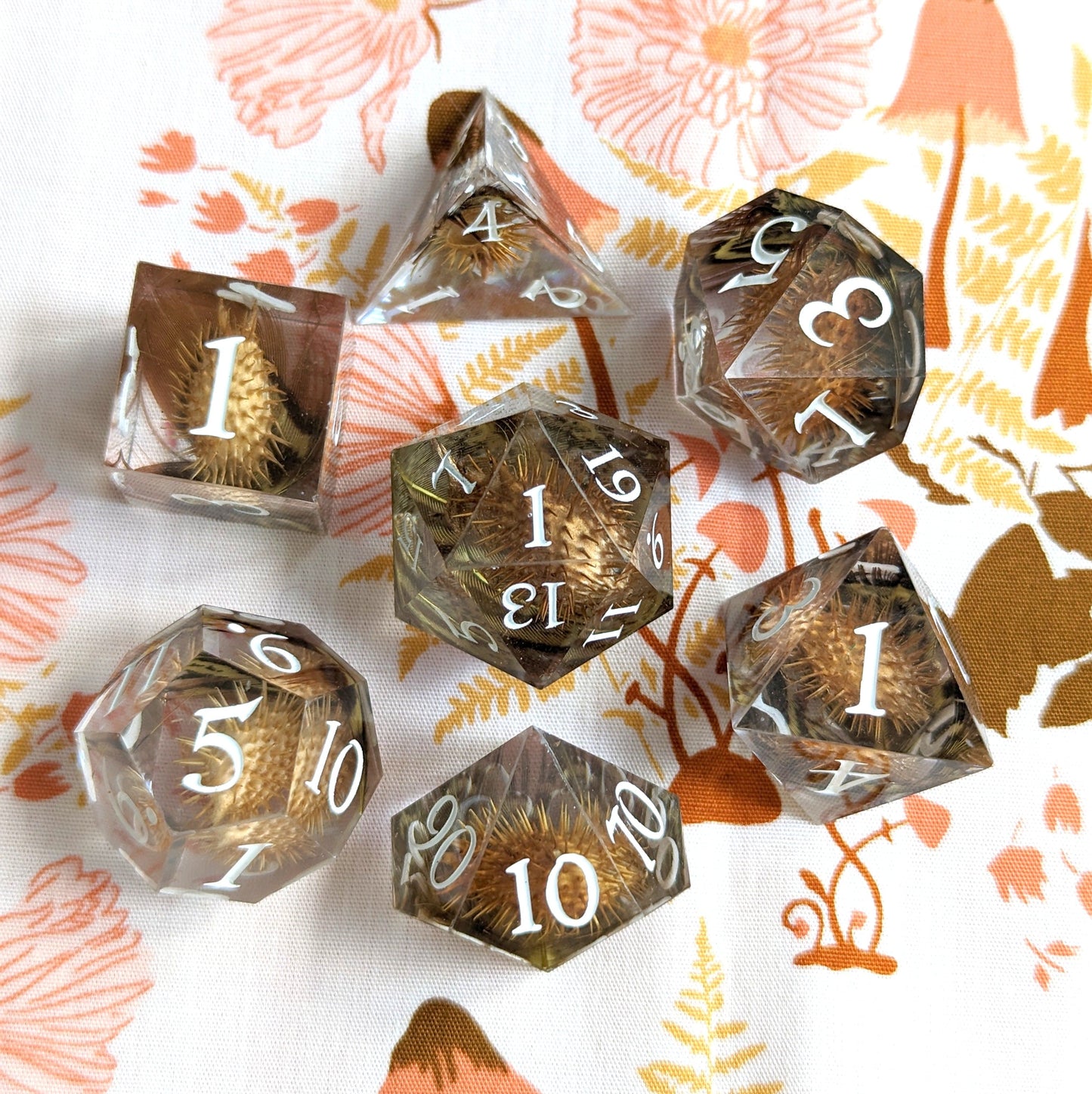 Spikey Seedling- 7 Piece Sharp Edge Dice Set - White Font