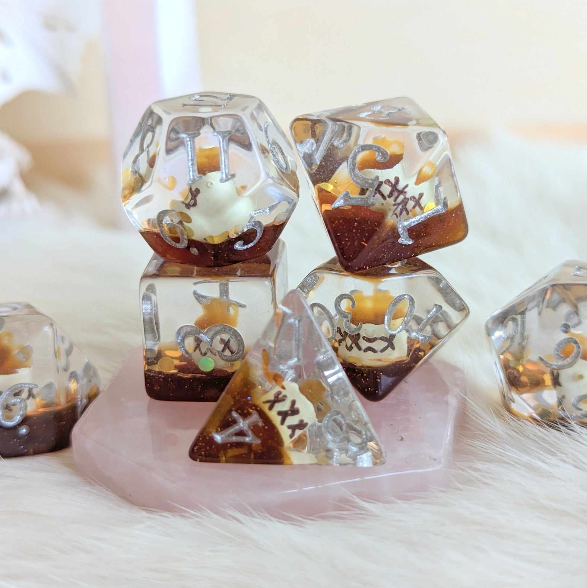 Tavern Quest Dice Set – 7 - Piece Brown Gold Coin DnD Dice | Fennek & Finch - Fennek and Finch