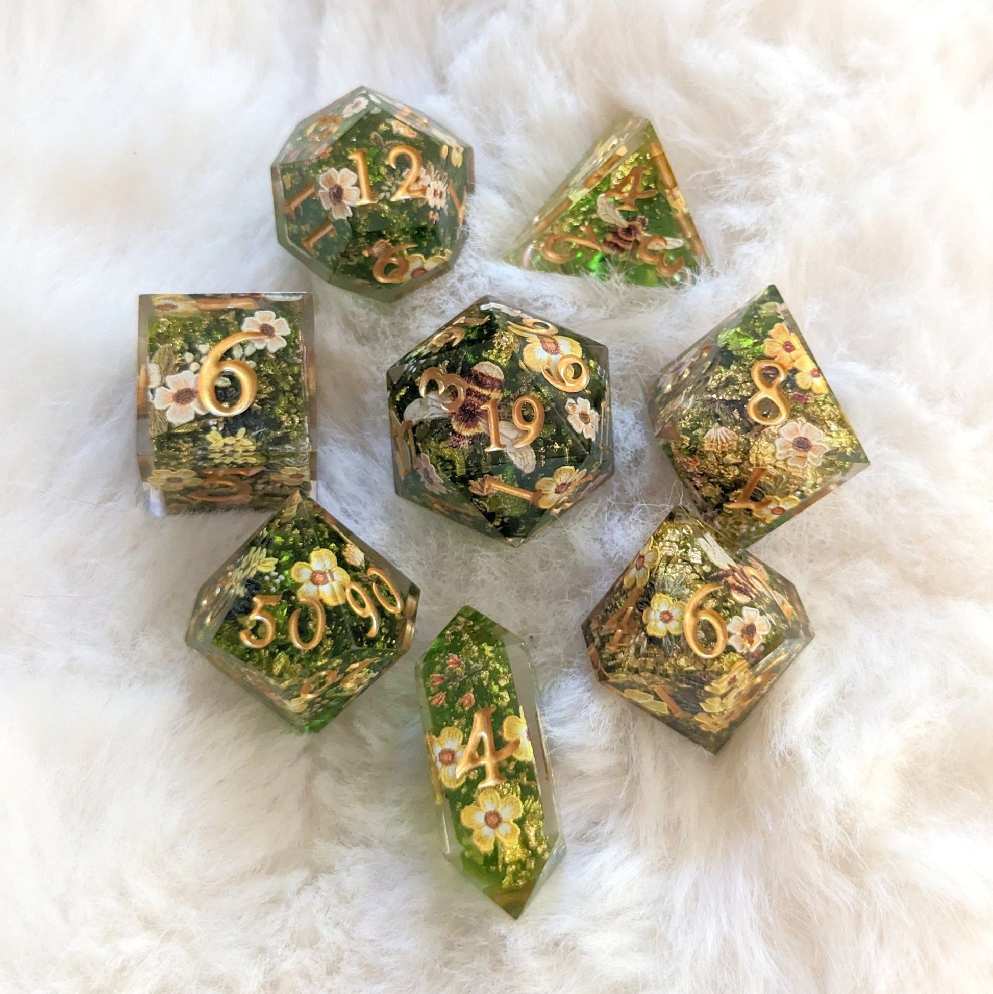 Verdant Sanctuary Dice Set – 7 - Piece Green Nature DnD Dice | Fennek & Finch - Fennek and Finch