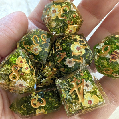 Verdant Sanctuary Dice Set – 7 - Piece Green Nature DnD Dice | Fennek & Finch - Fennek and Finch