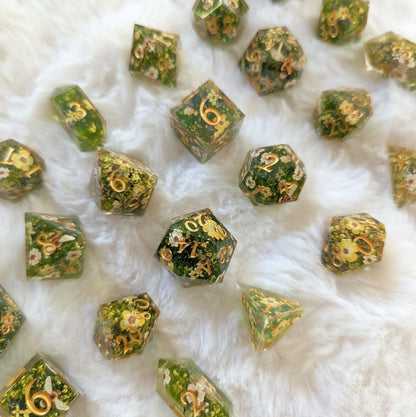 Verdant Sanctuary Dice Set – 7 - Piece Green Nature DnD Dice | Fennek & Finch - Fennek and Finch