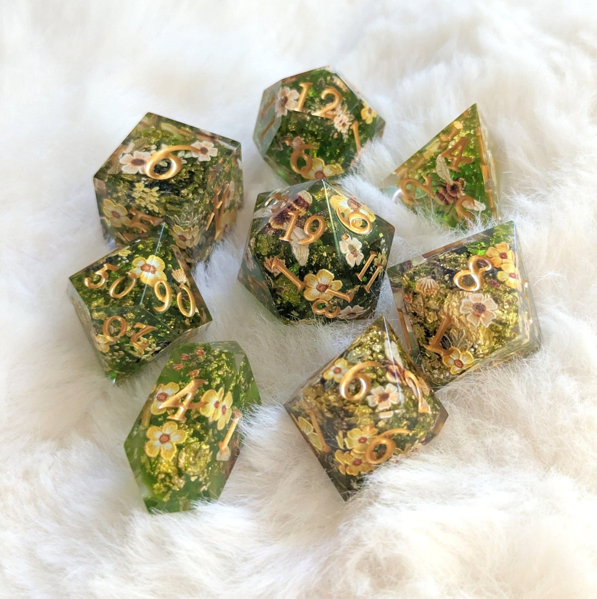 Verdant Sanctuary Dice Set – 7 - Piece Green Nature DnD Dice | Fennek & Finch - Fennek and Finch