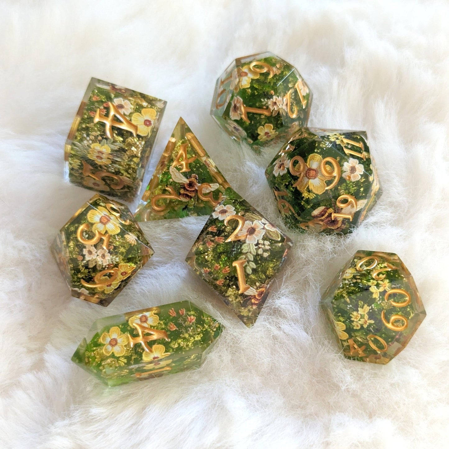 Verdant Sanctuary Dice Set – 7 - Piece Green Nature DnD Dice | Fennek & Finch - Fennek and Finch