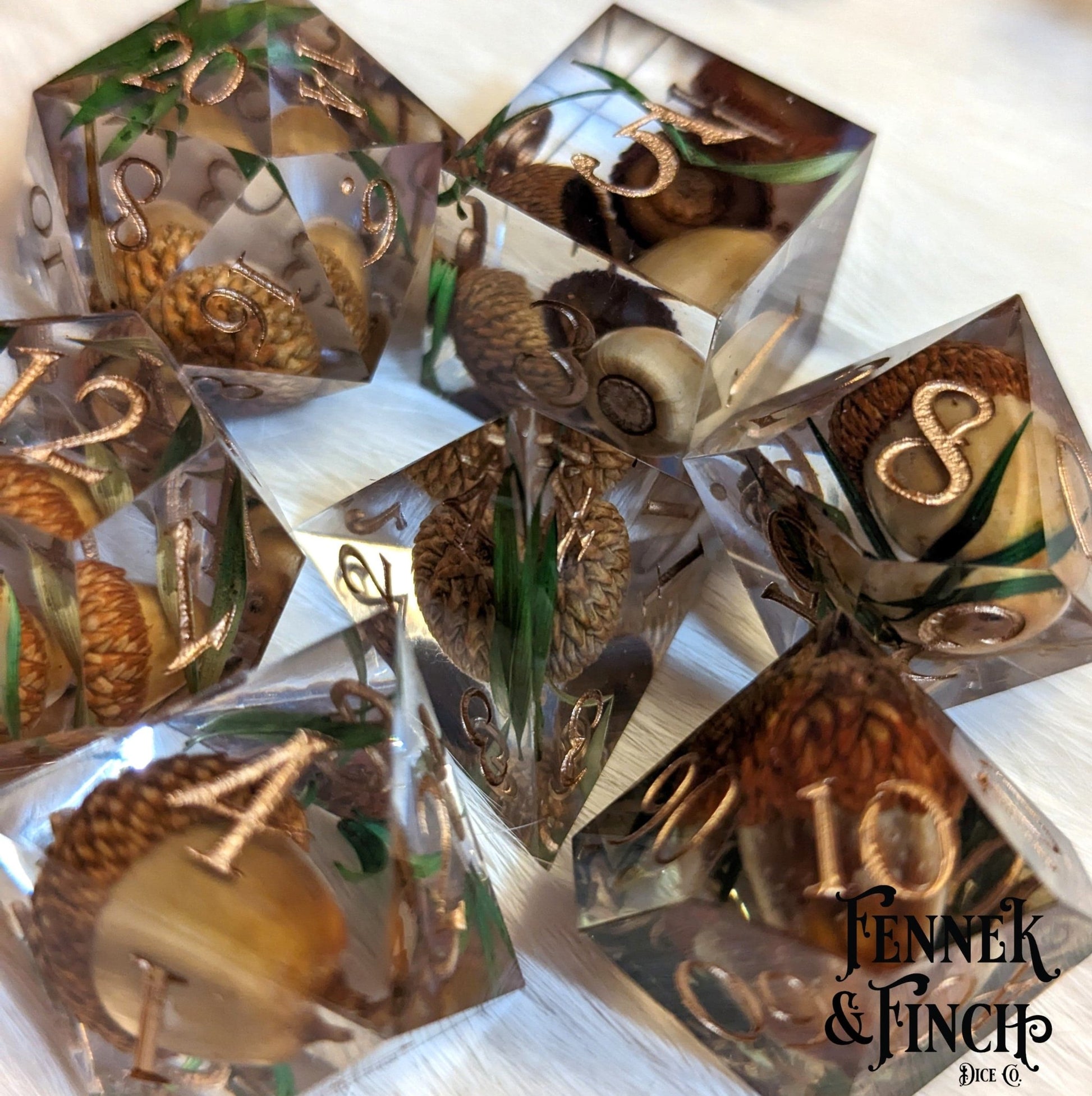 Acorn Sharp Edge Dice Set – 7 - Piece with Real Acorns | Fennek & Finch - Fennek and Finch
