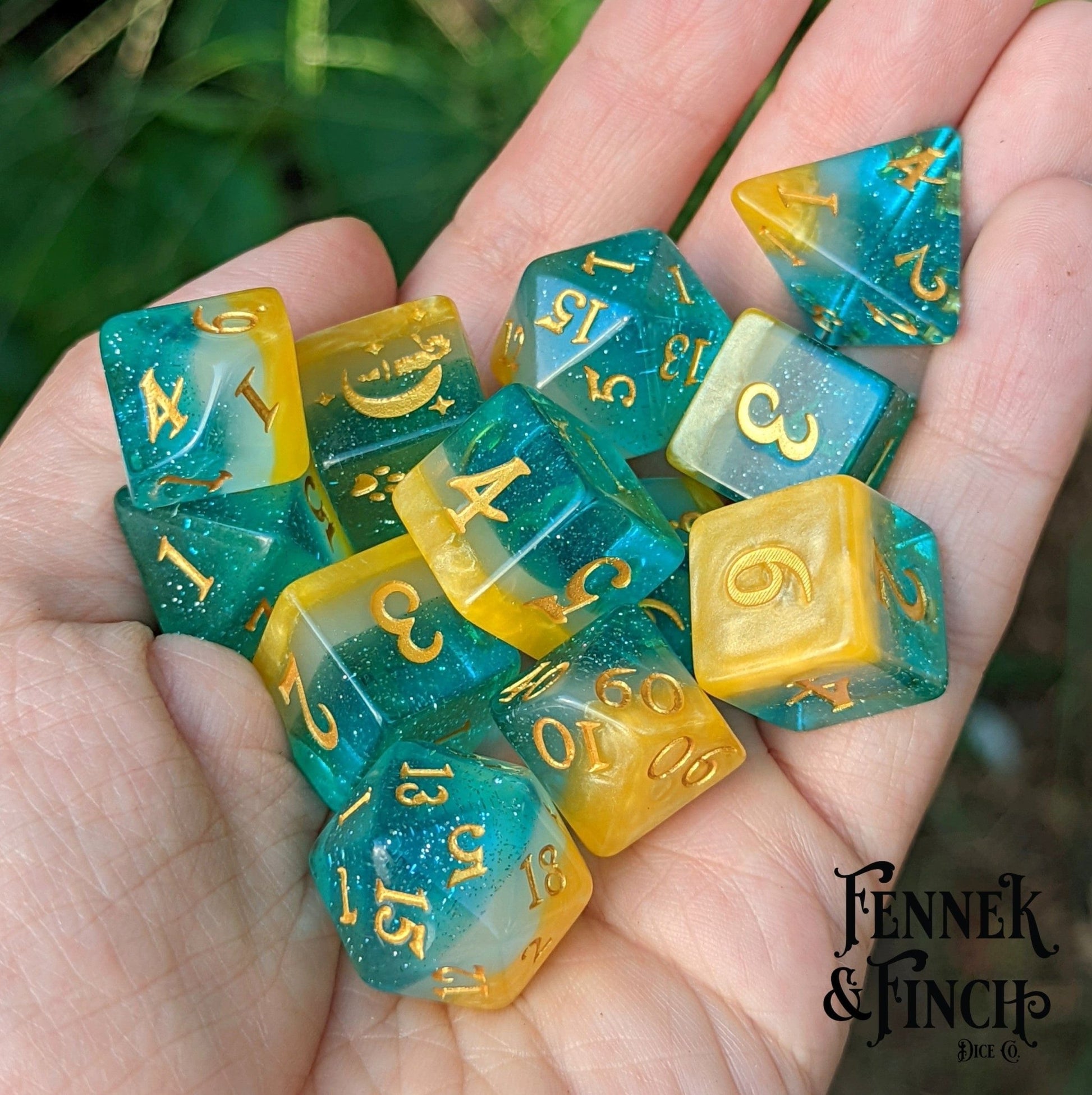 Beach Party Dice Set – 8/12pc Golden Sand Blue Ocean Layered Paw Die DnD Dice Dice sets Fennek and Finch 12 Piece Set