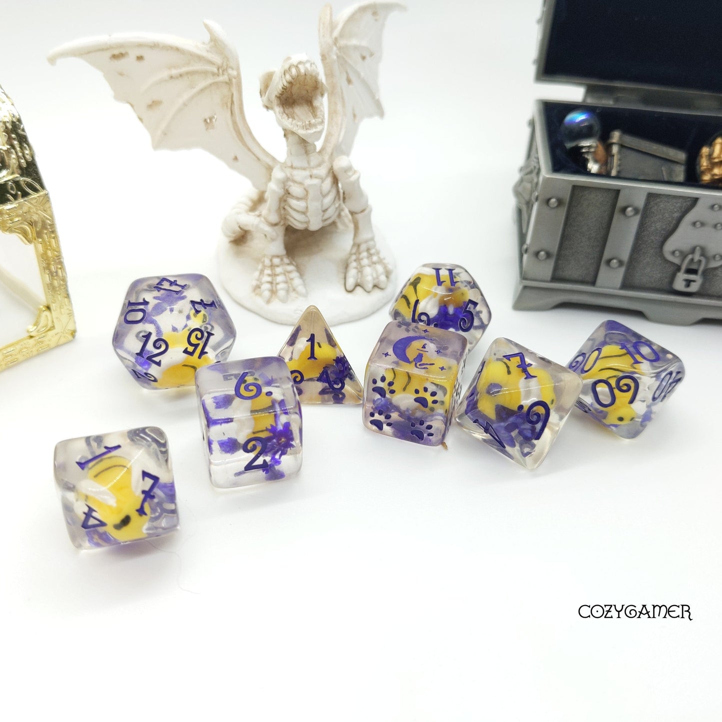 Bees and Flowers Dice Set. 8 Piece Bumble Bees and Dried Flowers