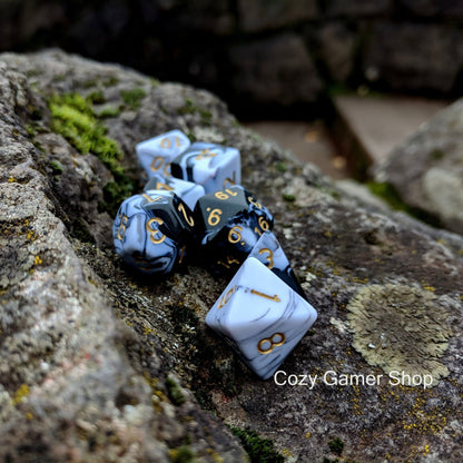 Black & White Marble Dice Set – Marbled Acrylic with Gold Font Dice sets Fennek and Finch