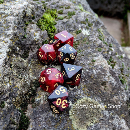 Blood Ruby Dice Set – 7-Piece Semi-Transparent Black Red Glitter Acrylic DnD Dice sets Fennek and Finch