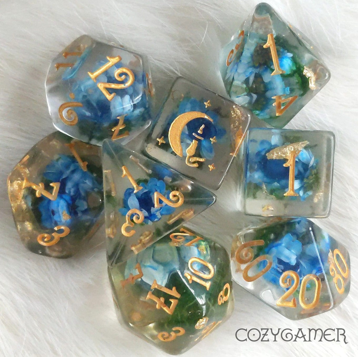 Blue Flower and Moss Dice Set. 8 Piece Dried Floral Dice Set Dice sets Fennek and Finch