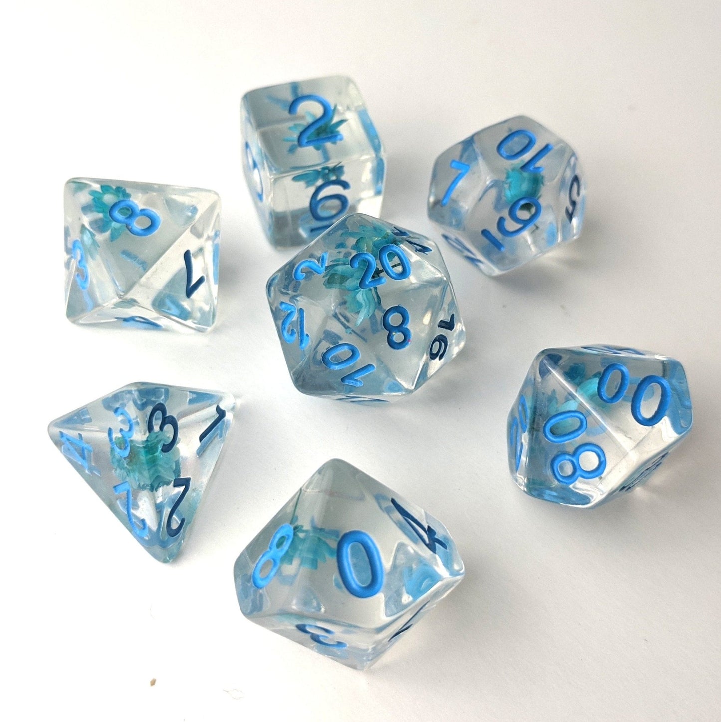 Blue Flower Dice Set – 7 - Piece Real Dried Flowers Botanical DnD Dice - Fennek and Finch
