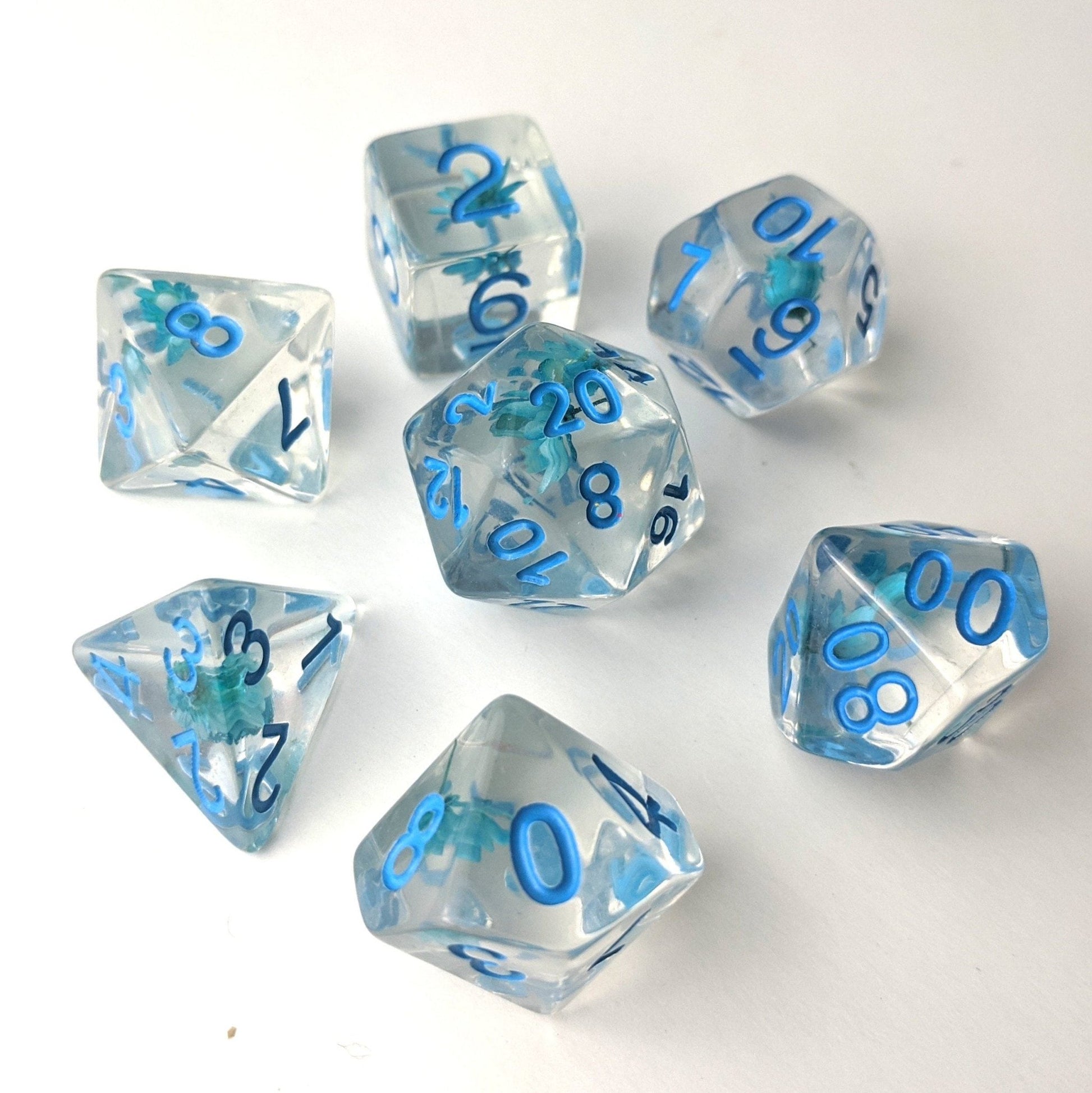 Blue Flower Dice Set – 7 - Piece Real Dried Flowers Botanical DnD Dice - Fennek and Finch