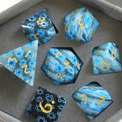 Blue Flower Glass Dice Set – 7-Piece Gemstone Floral DnD Dice Dice sets Fennek and Finch