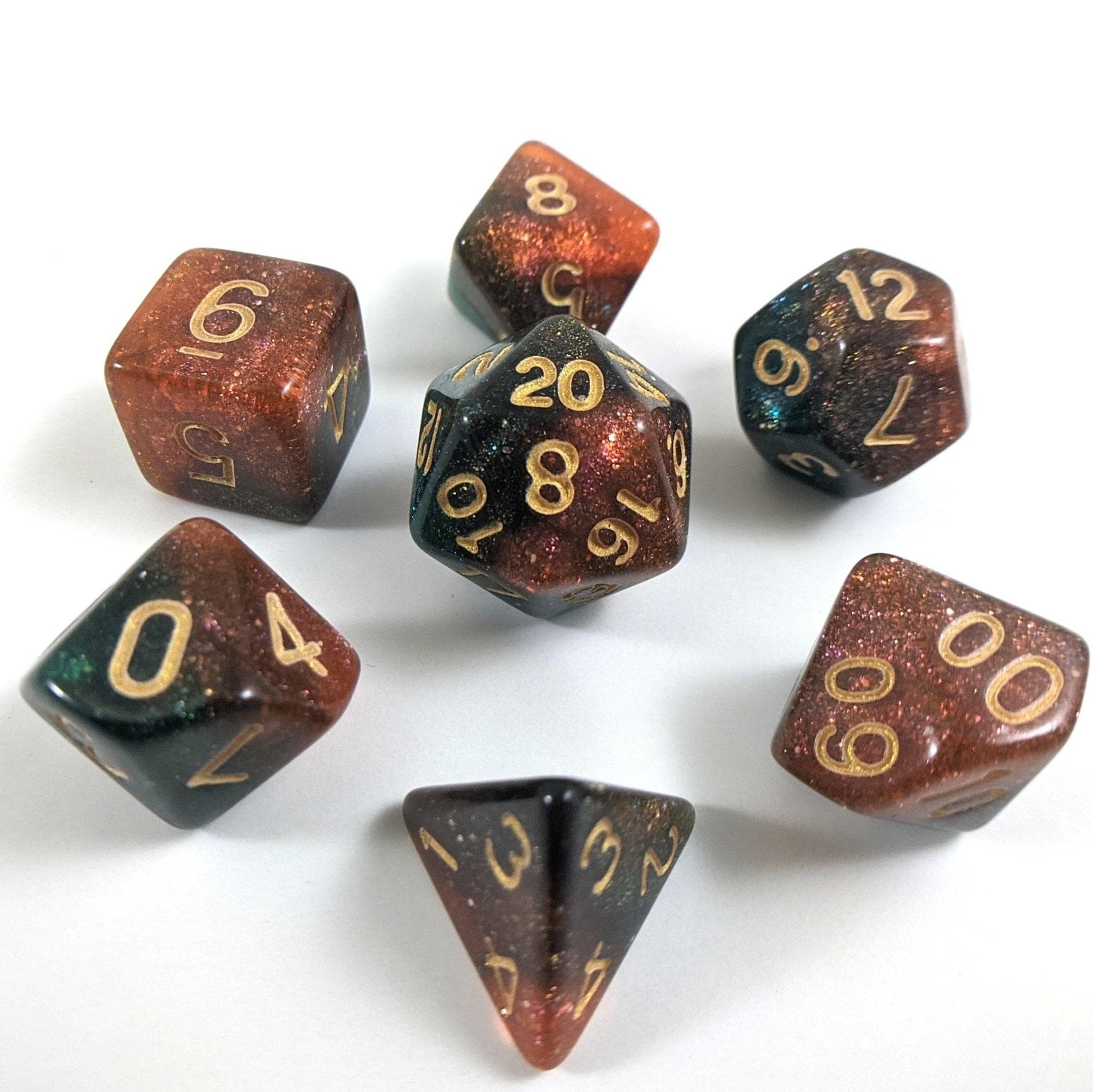 Carina Nebula Dice Set – 7-Piece Orange Emerald Green Marbled Micro Shimmer DnD Dice sets Fennek and Finch