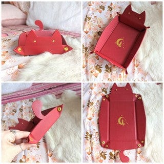Cat Dice Tray in Burgundy | Foldable PU Leather Rolling Tray for DnD - Fennek and Finch