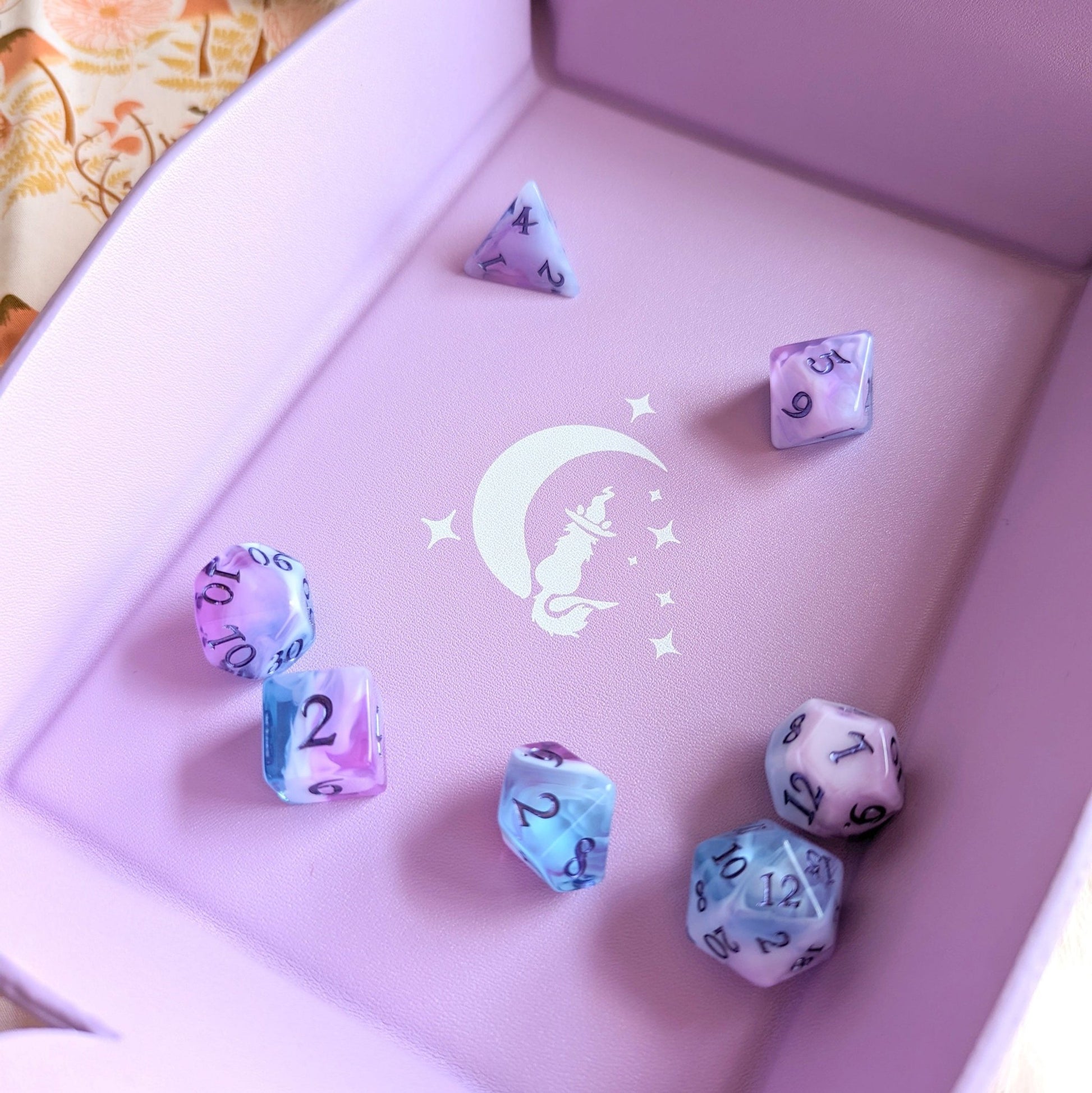 Cat Dice Tray in Lilac | Foldable PU Leather Rolling Tray for DnD - Fennek and Finch