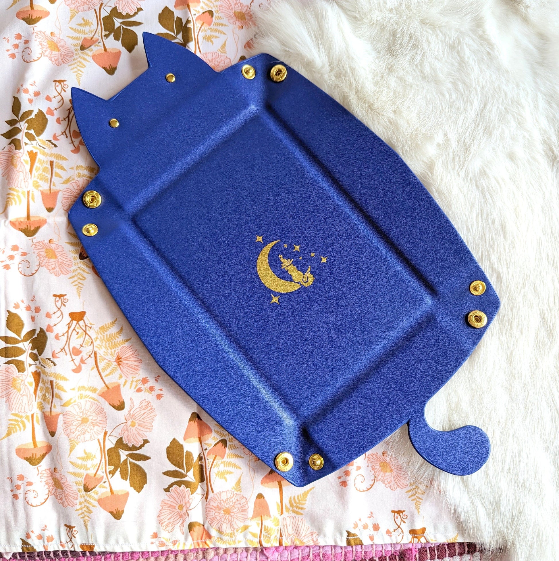 Cat Shaped Dice Rolling Tray in Indigo