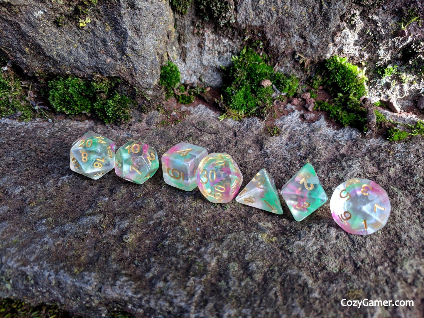 Charmer Dice Set – 7-Piece Pink Green Swirl Charisma DnD Dice Dice sets Fennek and Finch