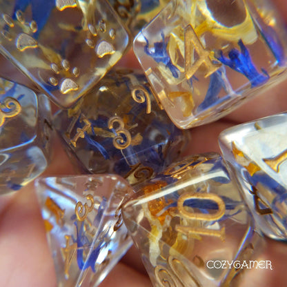 Cornflower and Calendula Dice Set – 8-Piece with Real Flower Petals | Fennek & Finch Dice sets Fennek and Finch