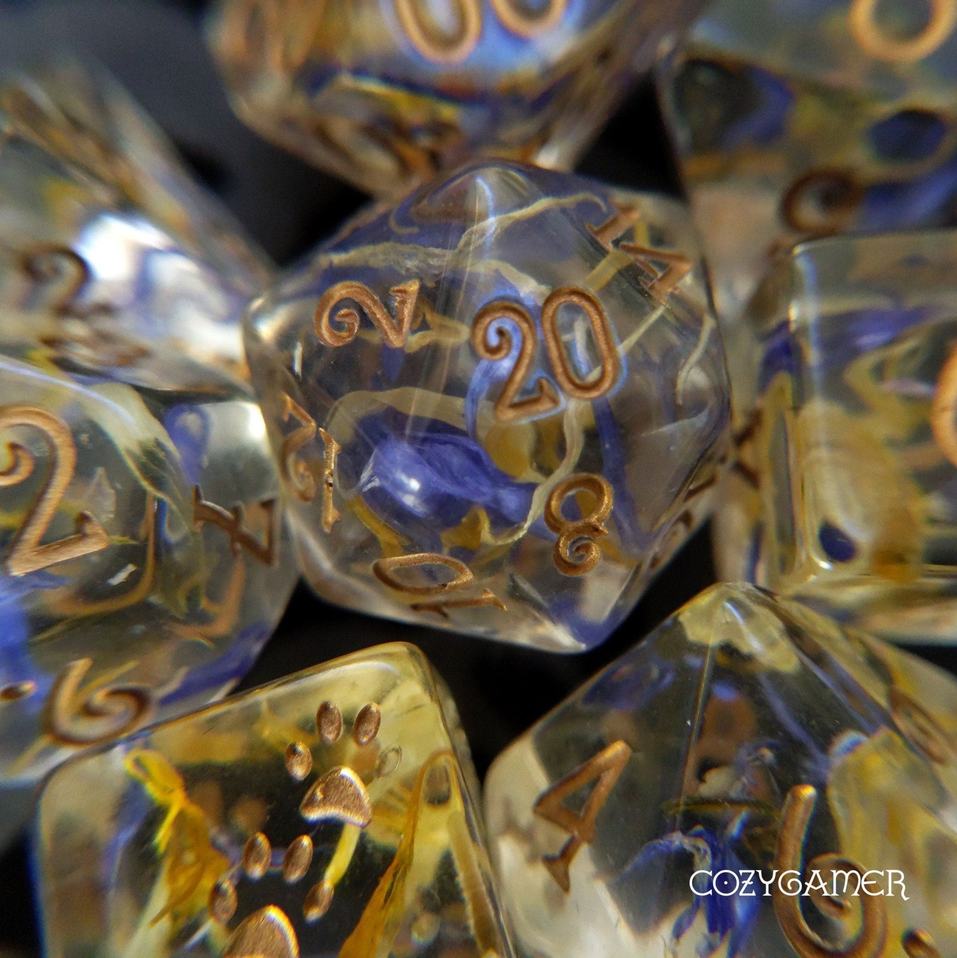 Cornflower and Calendula Dice Set – 8-Piece with Real Flower Petals | Fennek & Finch Dice sets Fennek and Finch